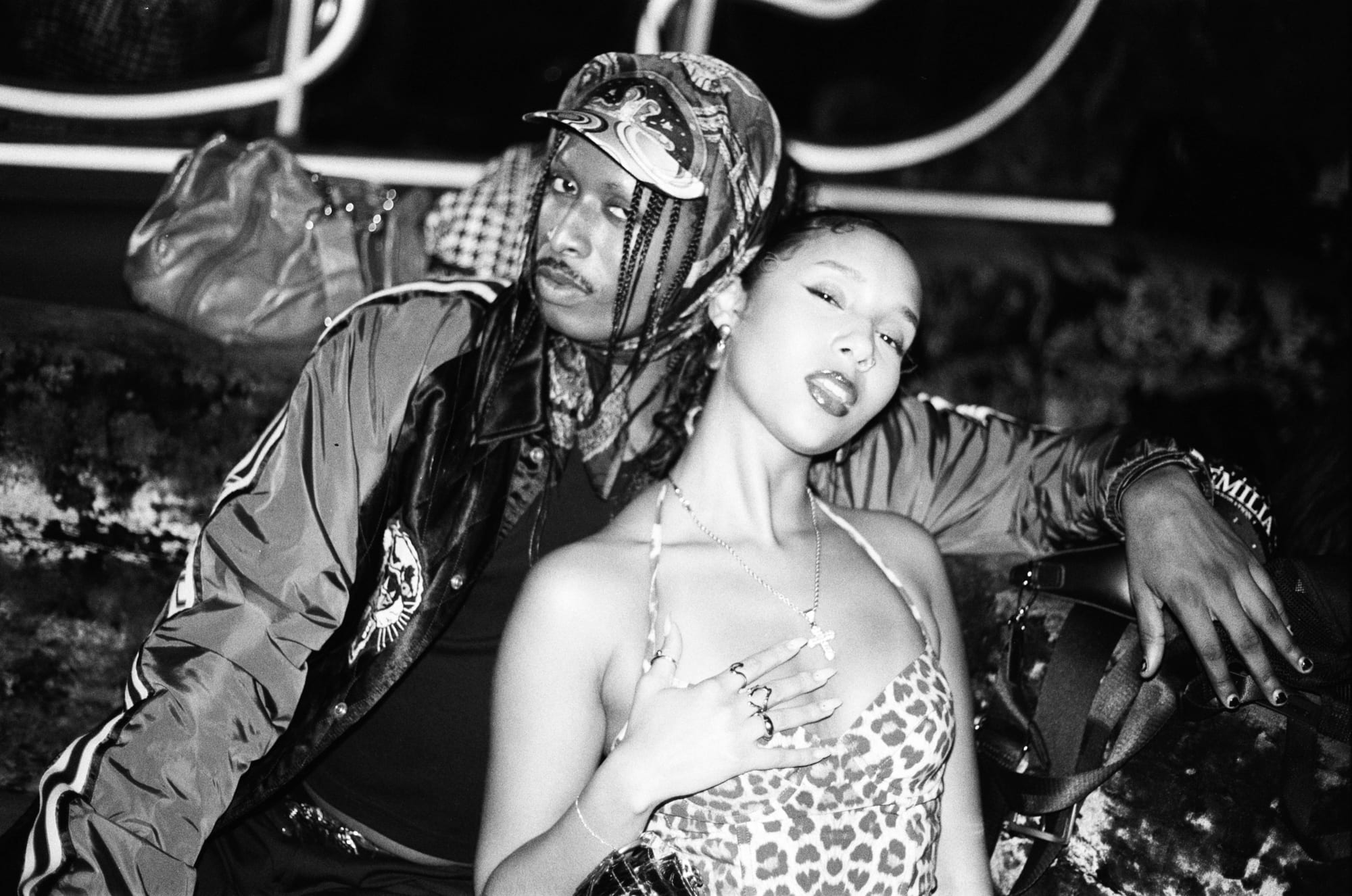 ELENA VELEZ - Image 25